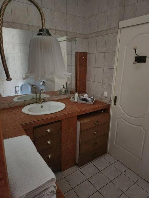 Peaceful Oasis Apartment Athens Ngoại thất bức ảnh